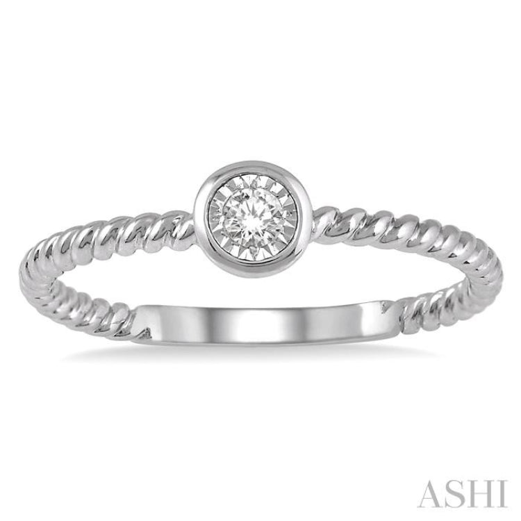 Light Weight Diamond Promise Ring