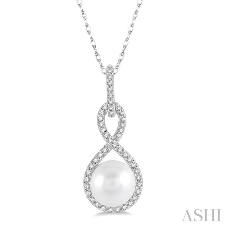 Pearl & Diamond Pendant