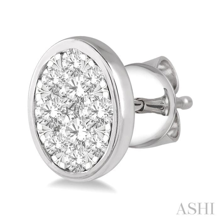 Oval Shape Lovebright Essential Diamond Earrings
