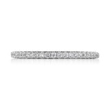french-pavé-diamond-wedding-band-269017b12