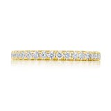 french-pavé-diamond-wedding-band-269022bety