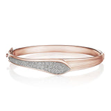petal-diamond-pavé-bangle-in-18kt-rose-gold-fb918pkm