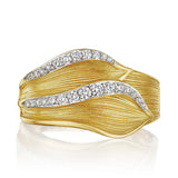 double-petal-diamond-pavé-ring-in-18kt-yellow-gold-fr906y