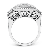 Engagement Ring in 18k Gold with Diamonds - Simon G. Jewelry