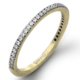 Round - cut Engagement Ring & Matching Wedding Band in 18k Gold with Diamonds - Simon G. Jewelry