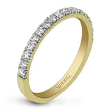 Wedding Band in 18k Gold with Diamonds