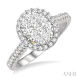 Oval Shape Lovebright Essential Diamond Ring