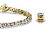 Diamond bracelets in 14kt